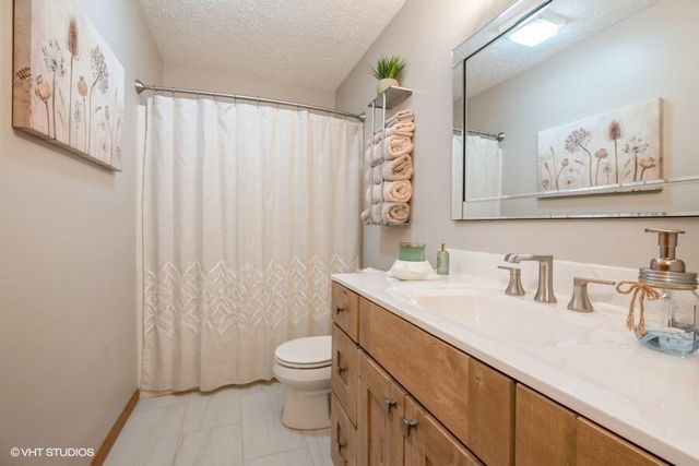 1180 Independence Drive, Hobart, IN 46342