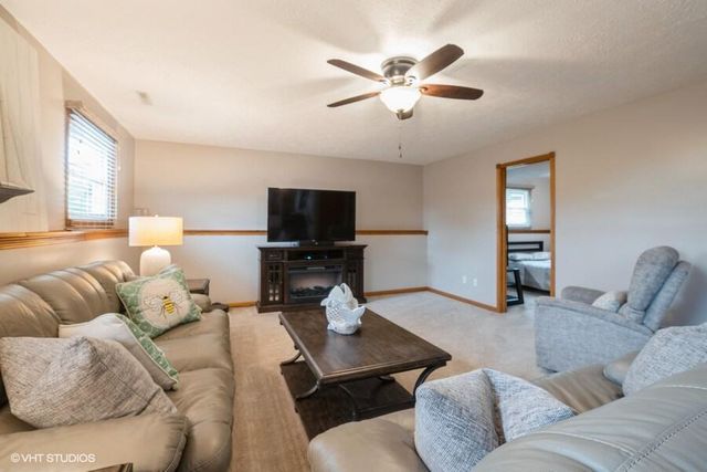 1180 Independence Drive, Hobart, IN 46342
