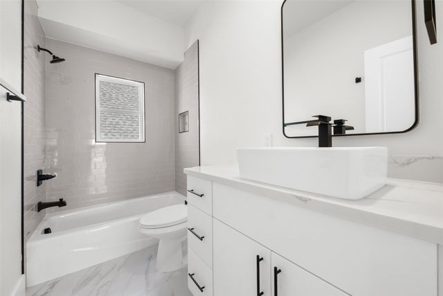 312 S Glasgow Drive, Dallas, TX 75214