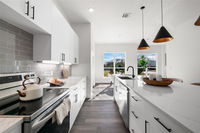 312 S Glasgow Drive, Dallas, TX 75214