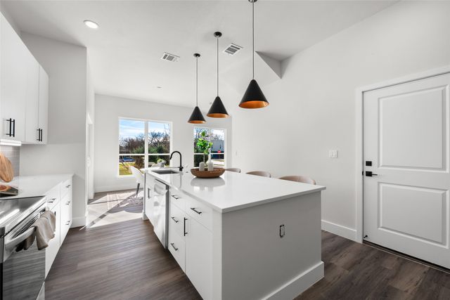 312 S Glasgow Drive, Dallas, TX 75214