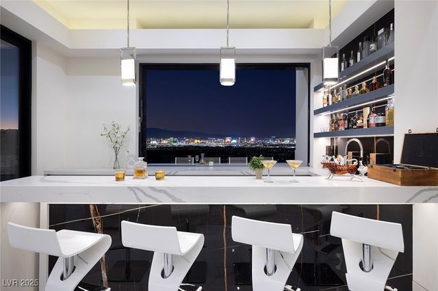 667 Solitude Rock Court, Henderson, NV 89012