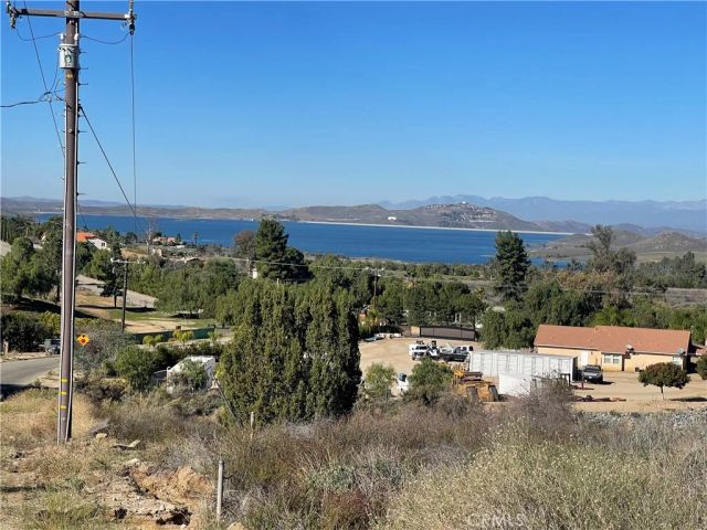 29620 Broadview, Lake Mathews, CA 92570