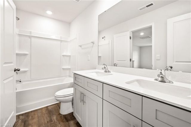 313 Aspen Place Court, Thomasville, NC 27360