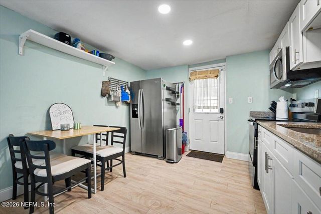 719 SOUTH SHORES Road 1, Jacksonville, FL 32207