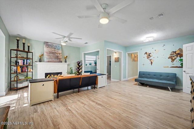 719 SOUTH SHORES Road 1, Jacksonville, FL 32207