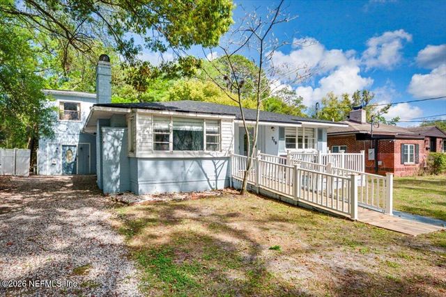 719 SOUTH SHORES Road 1, Jacksonville, FL 32207