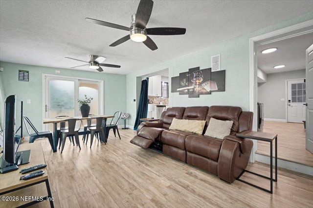 719 SOUTH SHORES Road 1, Jacksonville, FL 32207