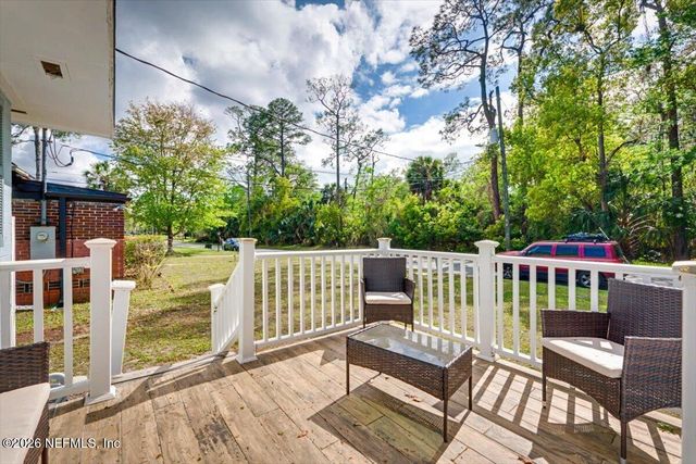 719 SOUTH SHORES Road 1, Jacksonville, FL 32207