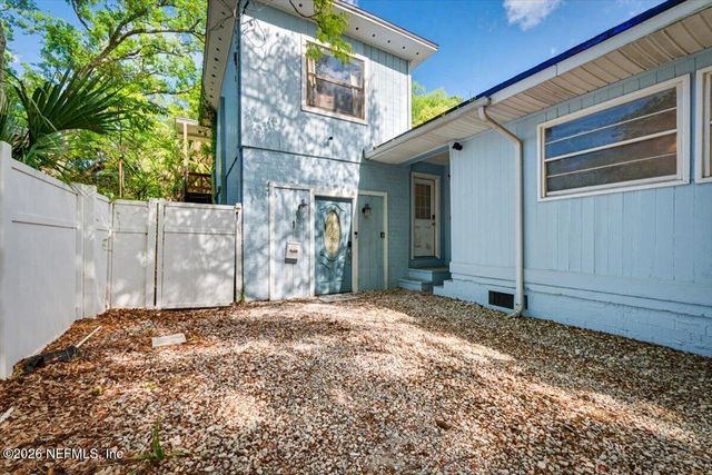 719 SOUTH SHORES Road 1, Jacksonville, FL 32207