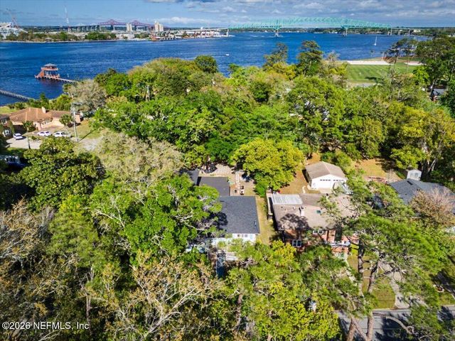 719 SOUTH SHORES Road 1, Jacksonville, FL 32207