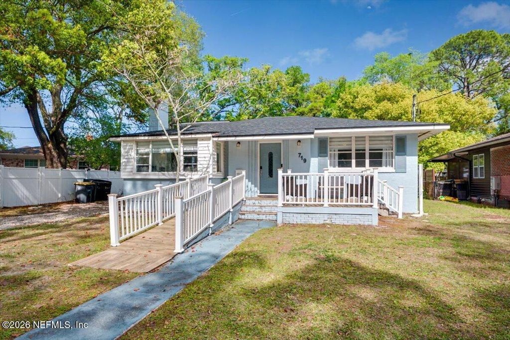 719 SOUTH SHORES Road 1, Jacksonville, FL 32207