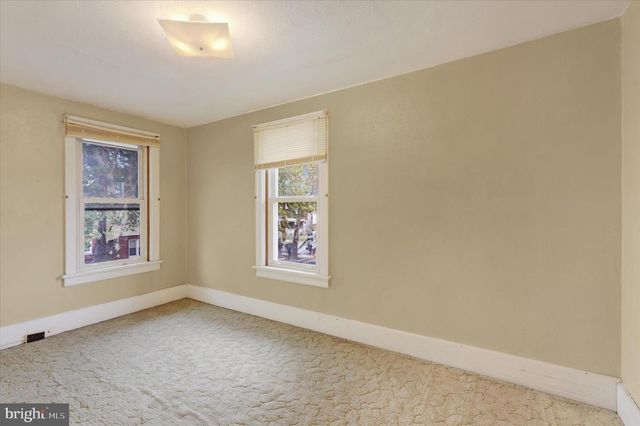1725 SYCAMORE ST, Harrisburg, PA 17104