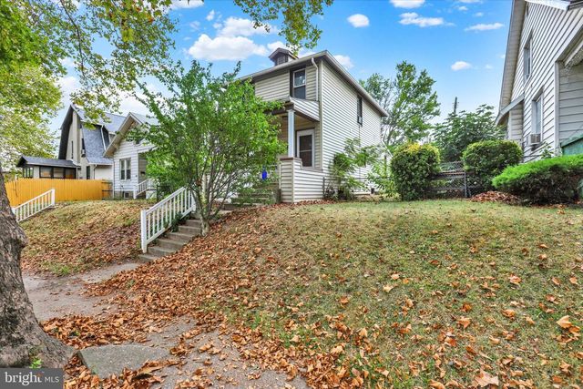 1725 SYCAMORE ST, Harrisburg, PA 17104