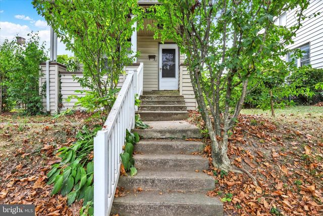 1725 SYCAMORE ST, Harrisburg, PA 17104