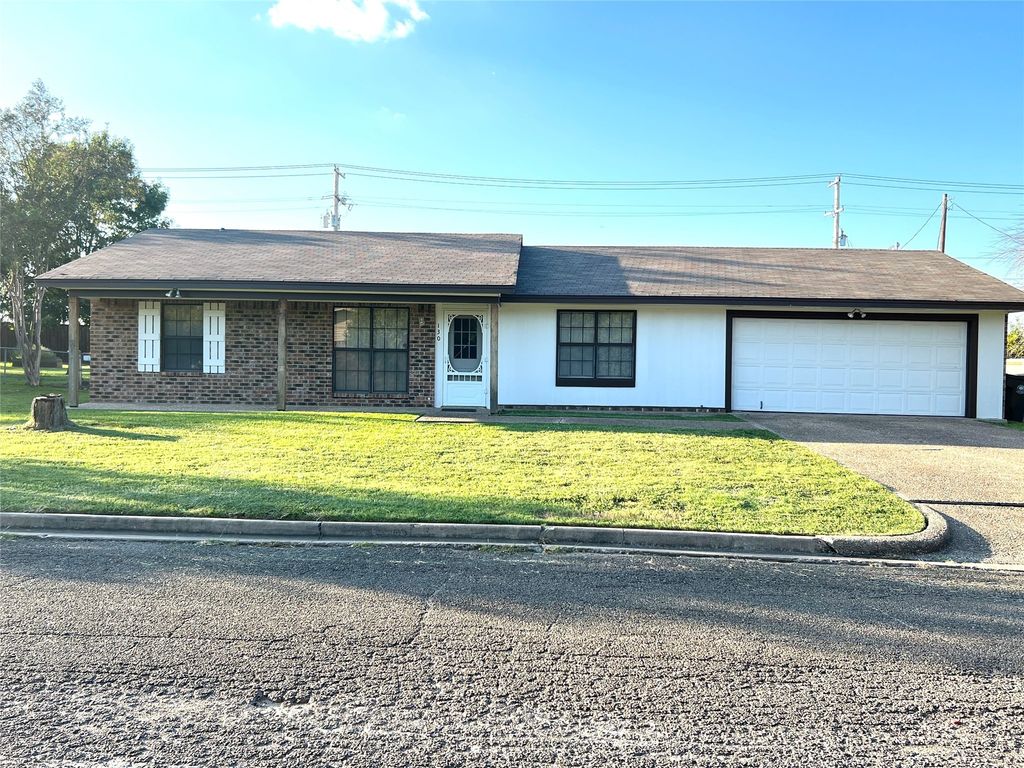 130 Thompson Circle, Lorena, TX 76655