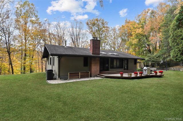 20 Faraway Road, Armonk, NY 10504