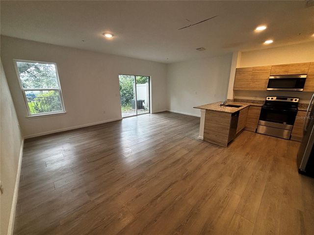 1209 SOUTHSTATION PLACE 307, Orlando, FL 32809