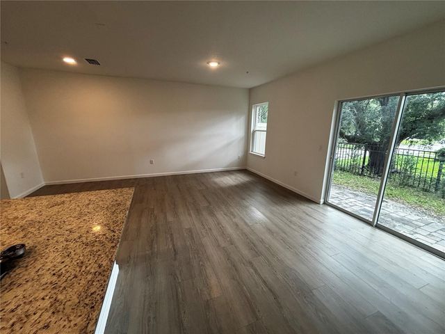 1209 SOUTHSTATION PLACE 307, Orlando, FL 32809