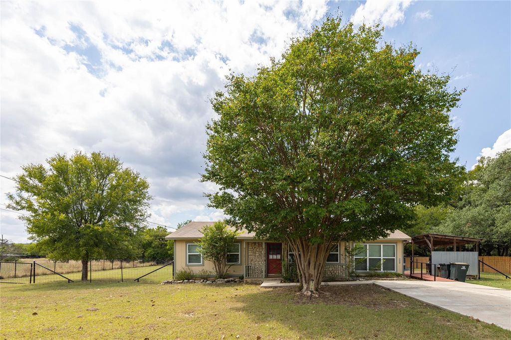 275 Stoney Creek Meadows DR, Wimberley, TX 78676