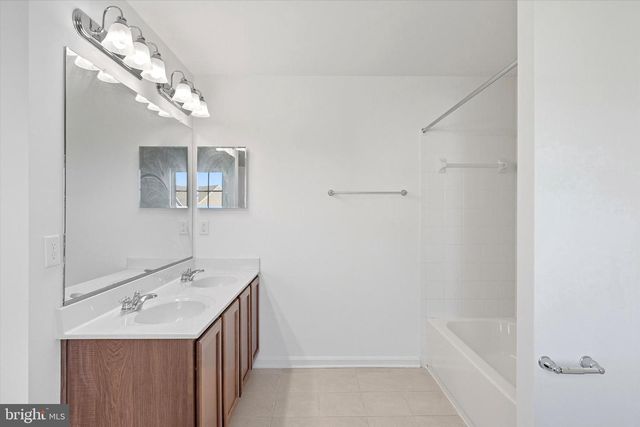 77 BENNINGTON WAY, Carlisle, PA 17013