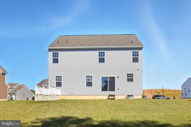 77 BENNINGTON WAY, Carlisle, PA 17013