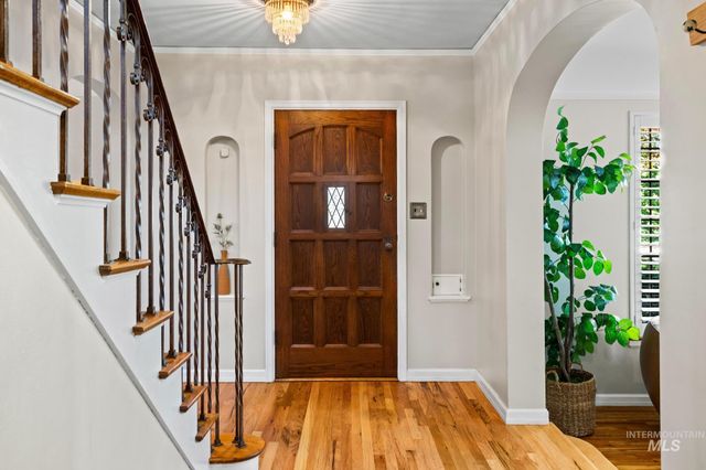 1120 E Warm Springs Ave, Boise, ID 83712