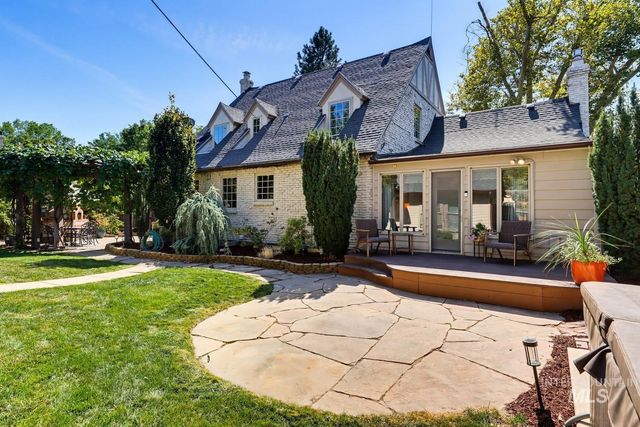 1120 E Warm Springs Ave, Boise, ID 83712