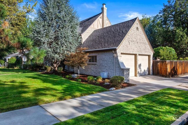 1120 E Warm Springs Ave, Boise, ID 83712