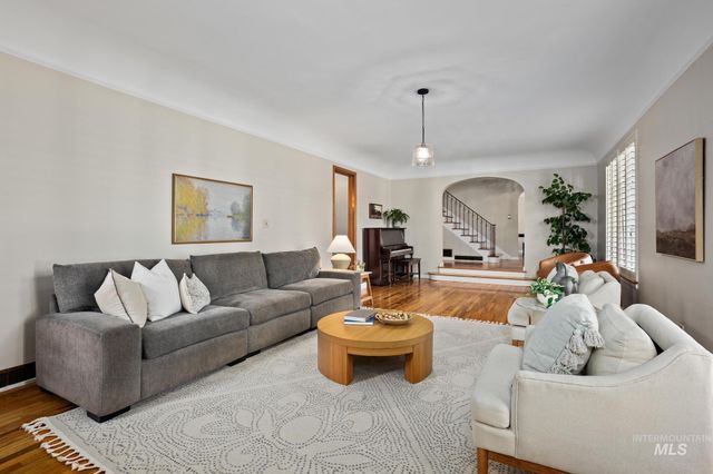 1120 E Warm Springs Ave, Boise, ID 83712