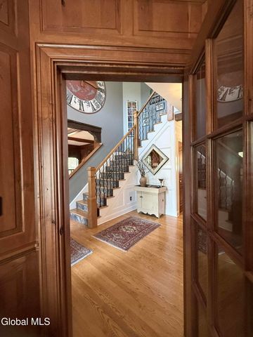 164 Kennewyck Circle, Guilderland, NY 12159