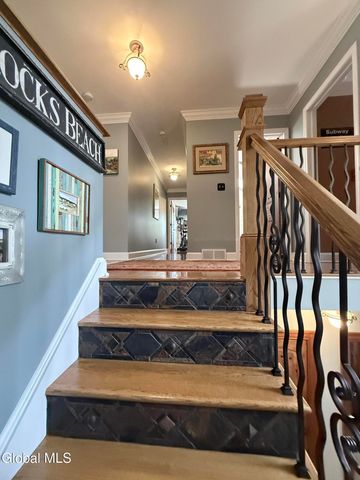 164 Kennewyck Circle, Guilderland, NY 12159