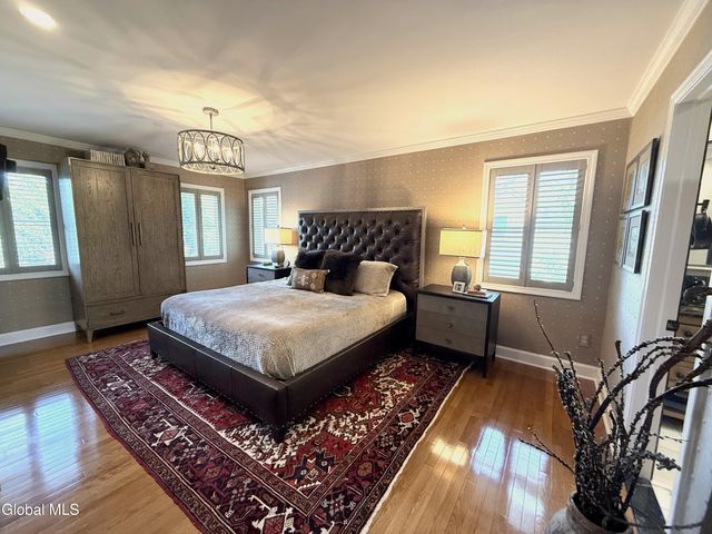 164 Kennewyck Circle, Guilderland, NY 12159