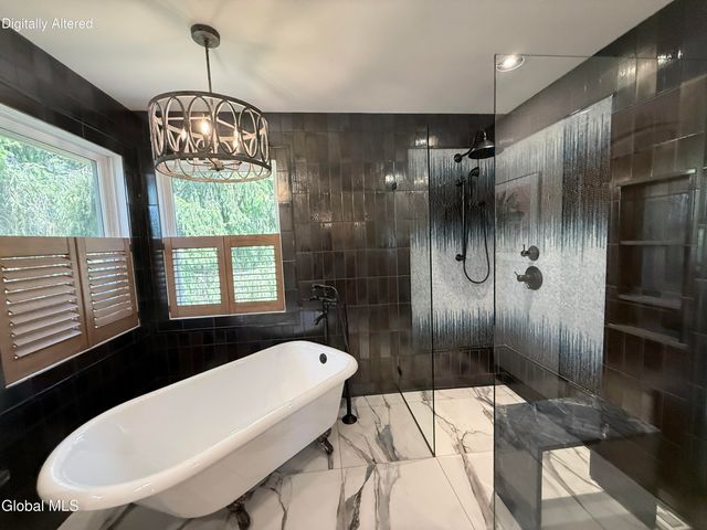 164 Kennewyck Circle, Guilderland, NY 12159