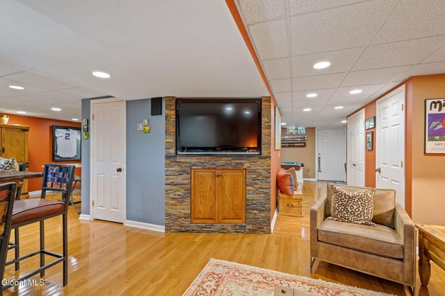 164 Kennewyck Circle, Guilderland, NY 12159