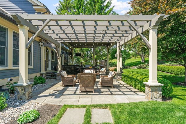 164 Kennewyck Circle, Guilderland, NY 12159