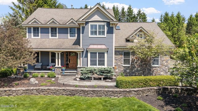 164 Kennewyck Circle, Guilderland, NY 12159