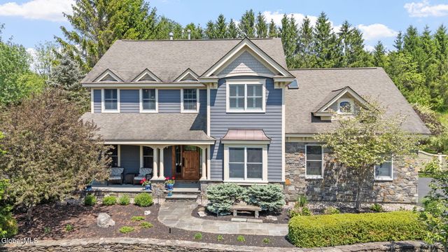 164 Kennewyck Circle, Guilderland, NY 12159
