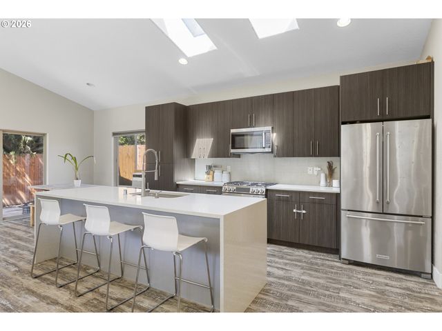 3700 NICHOLSON Rd, Vancouver, WA 98661