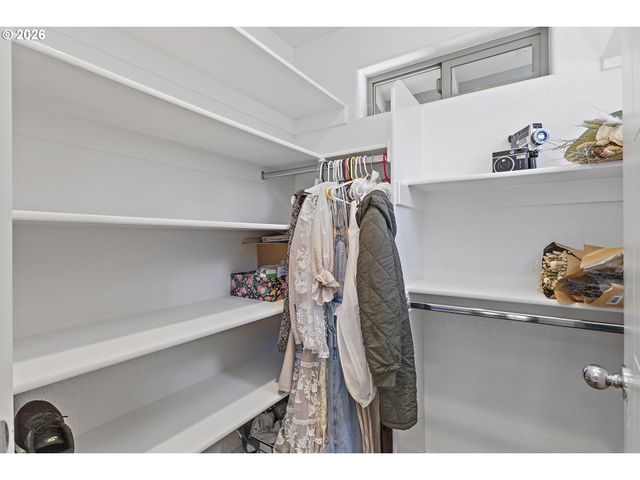 3700 NICHOLSON Rd, Vancouver, WA 98661