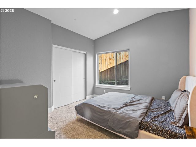3700 NICHOLSON Rd, Vancouver, WA 98661