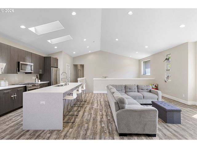 3700 NICHOLSON Rd, Vancouver, WA 98661