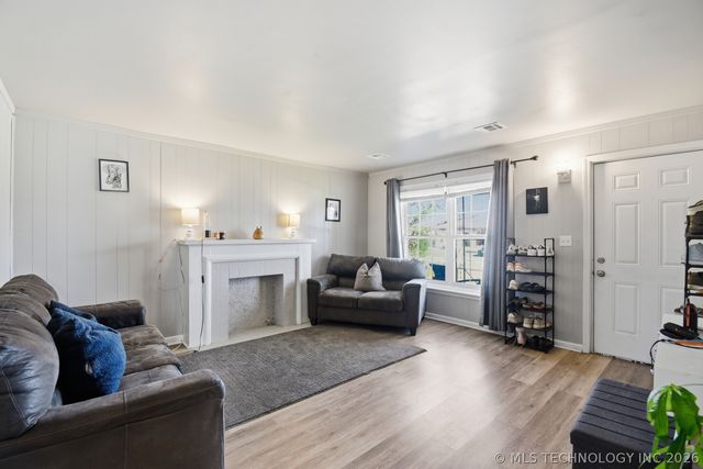 332 E Zion Street, Tulsa, OK 74106