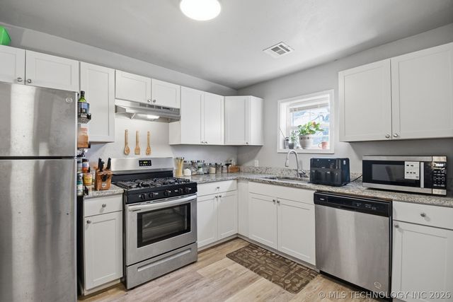 332 E Zion Street, Tulsa, OK 74106