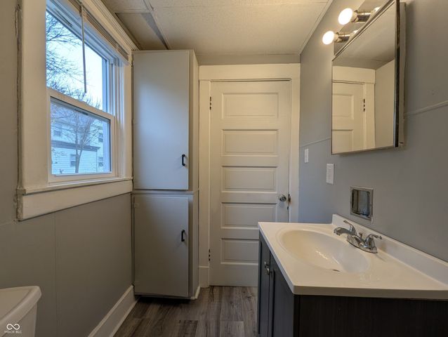 312 S Gharkey Street, Muncie, IN 47305