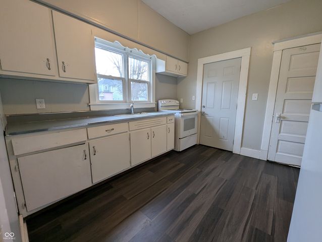 312 S Gharkey Street, Muncie, IN 47305