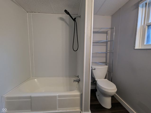 312 S Gharkey Street, Muncie, IN 47305