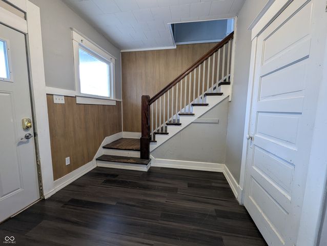 312 S Gharkey Street, Muncie, IN 47305