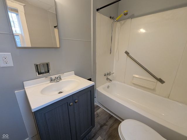 312 S Gharkey Street, Muncie, IN 47305