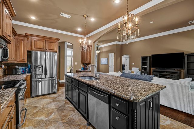 6021 Hardin Dr, Bryant, AR 72022